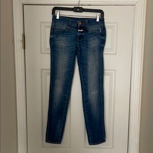 CLOSED - Classic Blue Women's Jeans - size 25
